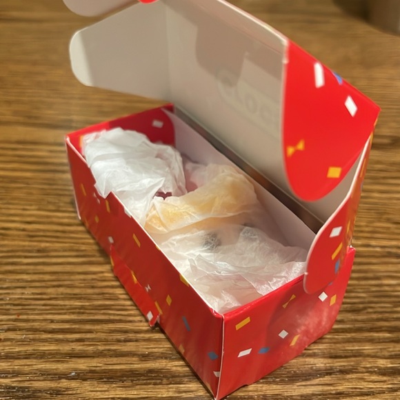 New in box McDonalds x Crocs happy meal toy - Picture 3 of 3